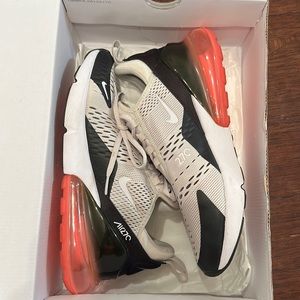 Nike Air Max 270